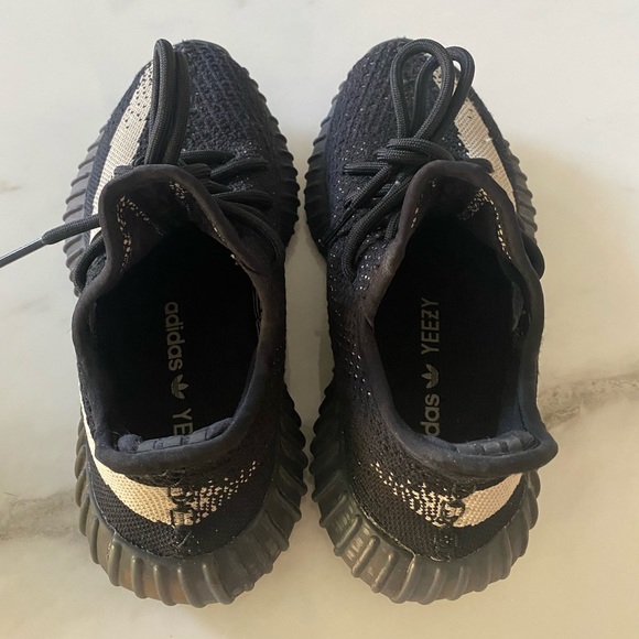 Adidas Yeezy Boost 350 V2 - Picture 4 of 7